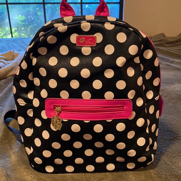 Betsey Johnson Handbags - ☘️ NWOT Betsey Johnson black /white polka dots and fuschia trim, mini backpack